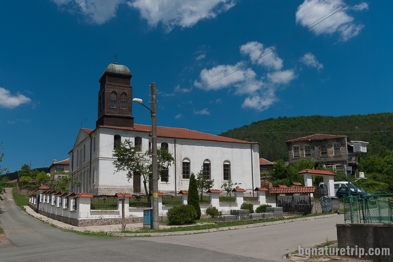 Църквата "Св. св. Кирил и Методий" на площада в село Кости, Странджа